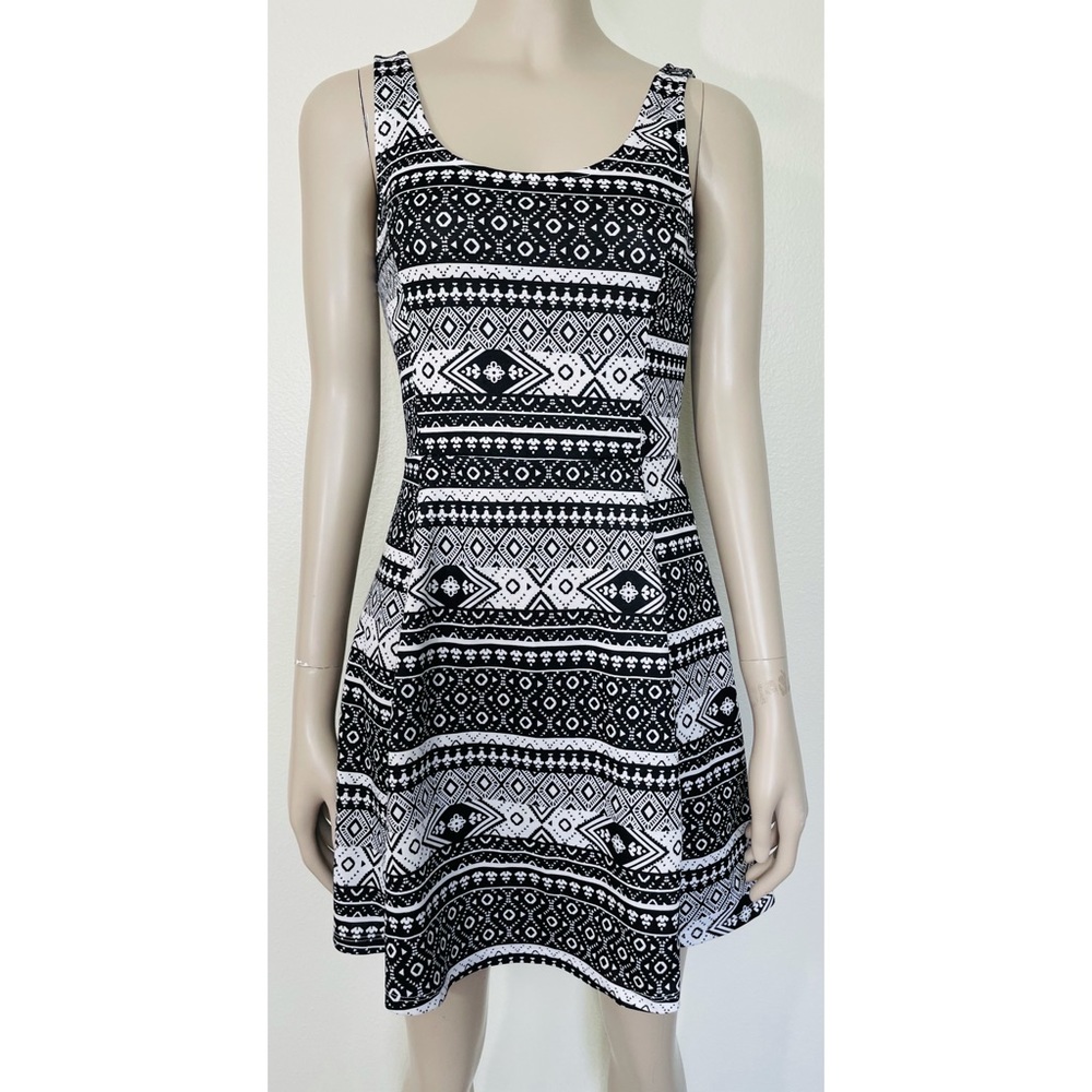 H&M Geometric Print Skater Dress NWT!